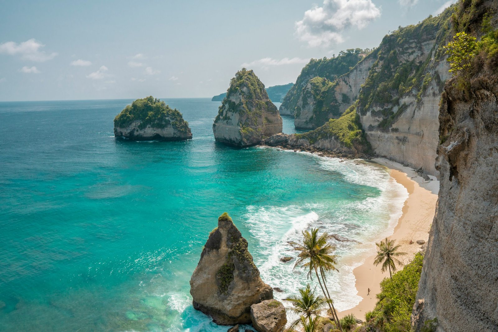 Explore our Bali travel guide. Featured is one of Bali's beautiful coast lines.